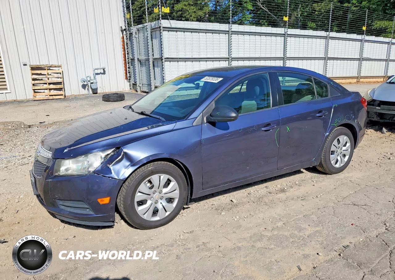 2014 Chevrolet Cruze Ls – zdjęcie 1 z 12