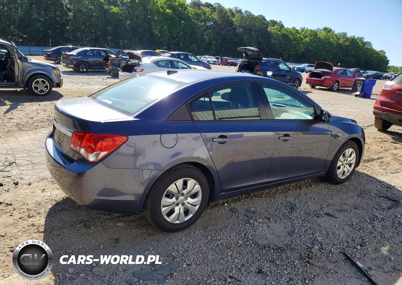 2014 Chevrolet Cruze Ls VIN:1G1PA5SG8E7368095 - 3
