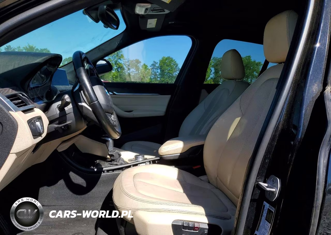 2017 BMW X1 xDrive28I VIN:WBXHT3Z31H4A57214 - 7