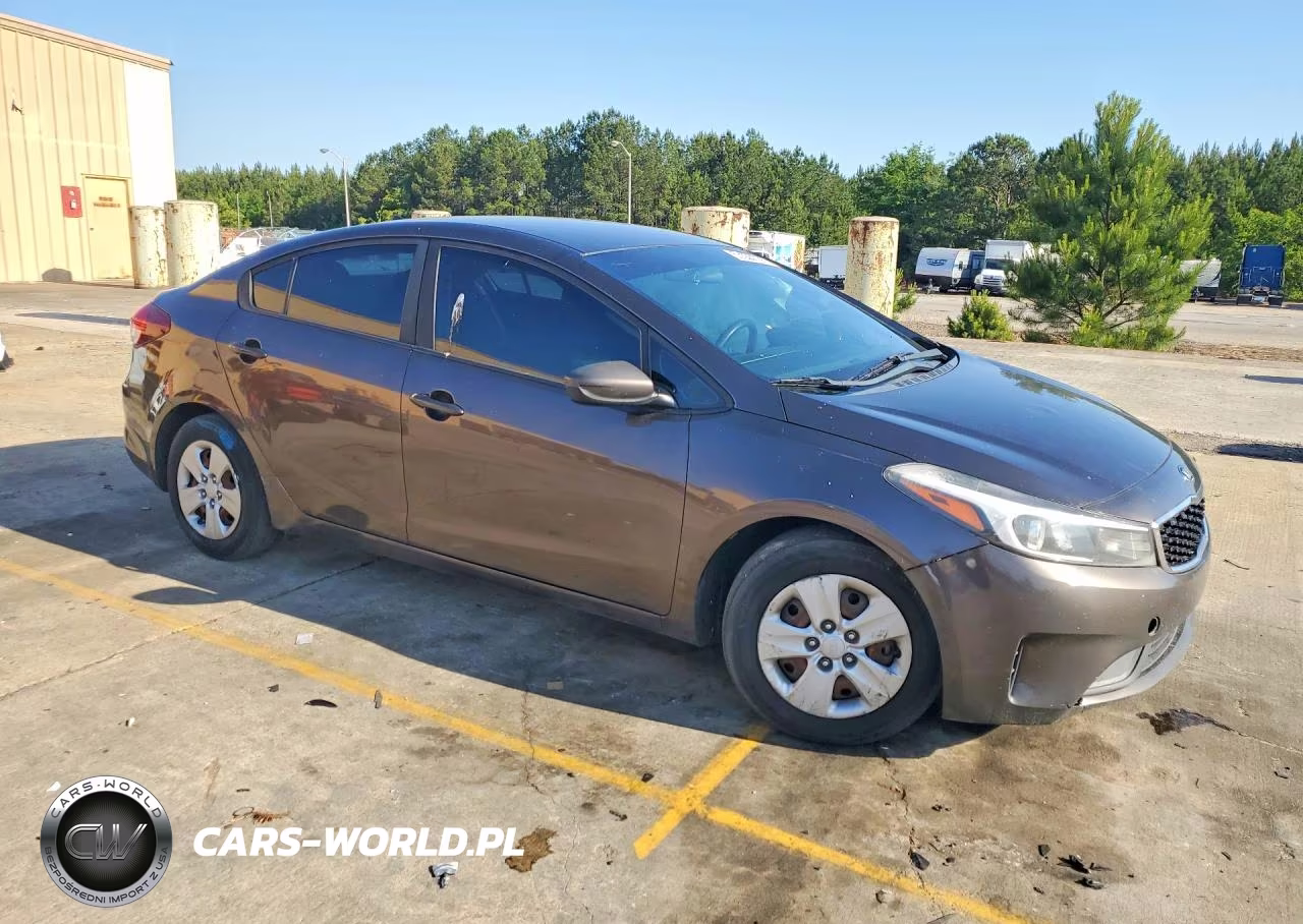 2017 Kia Forte Lx VIN:3KPFK4A70HE146747 - 4