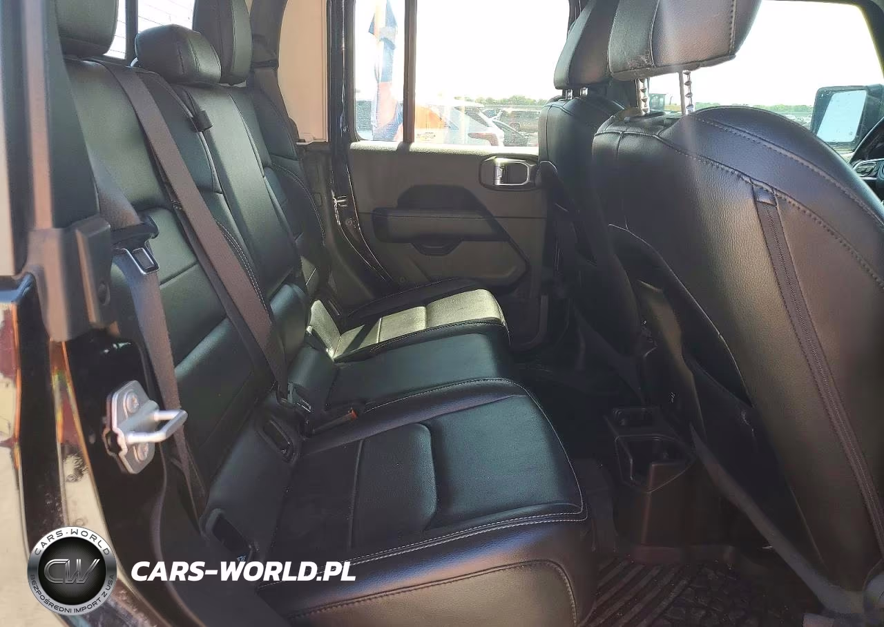 2020 Jeep Gladiator Overland VIN:1C6HJTFG1LL175213 - 10