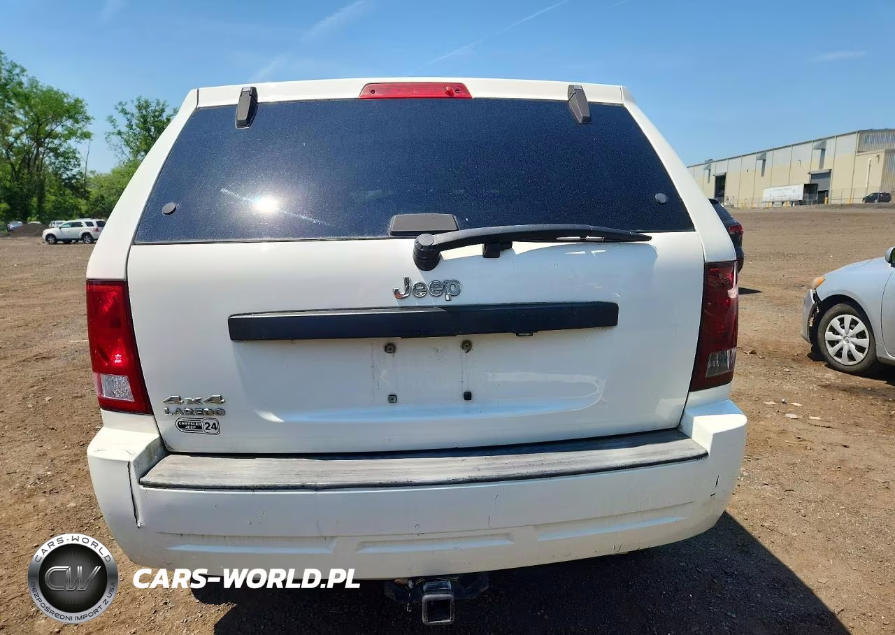 2008 Jeep Grand Cherokee Laredo VIN:1J8GR48KX8C205247 - 6