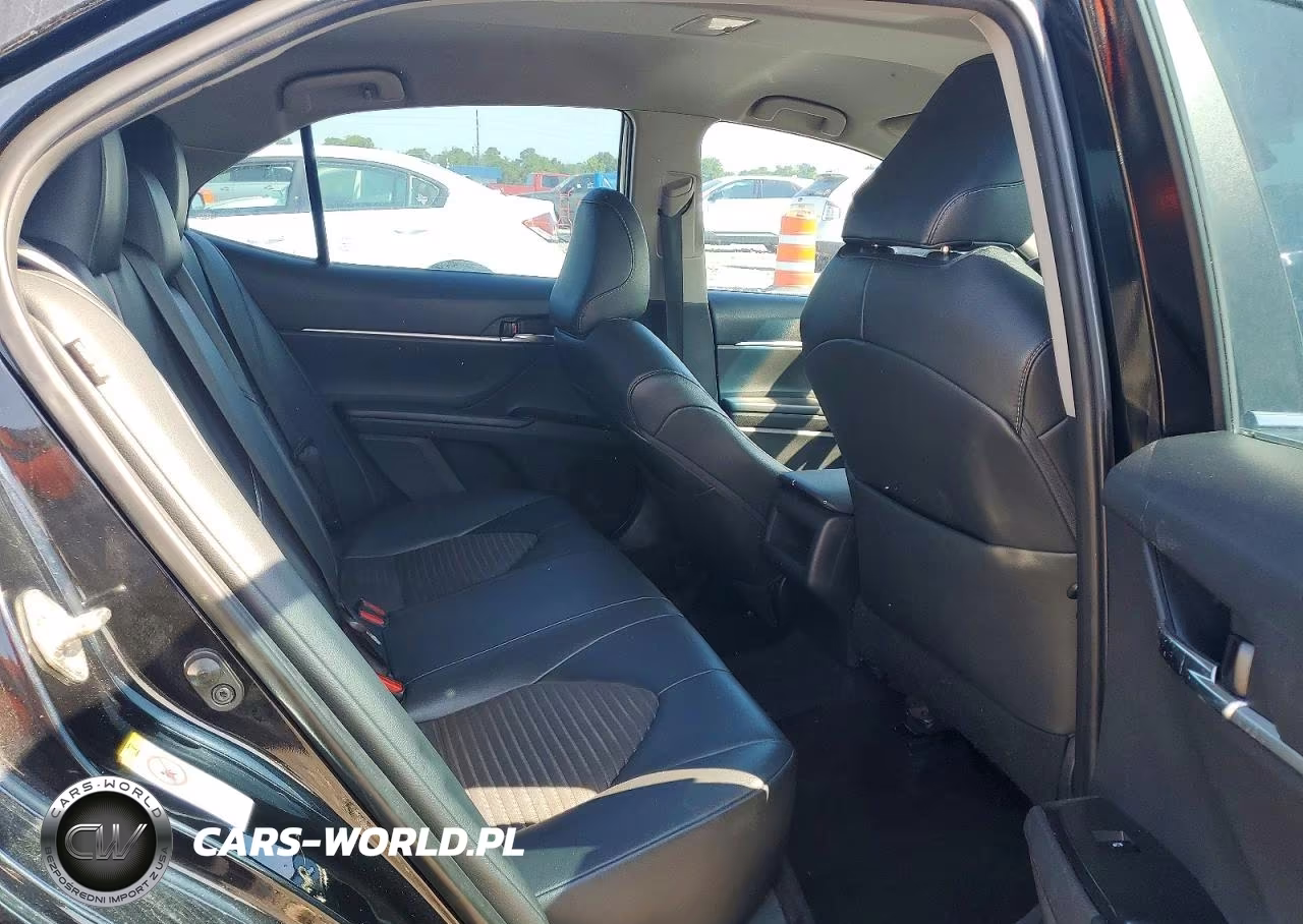 2019 Toyota Camry Se VIN:4T1B11HK3KU170684 - 10