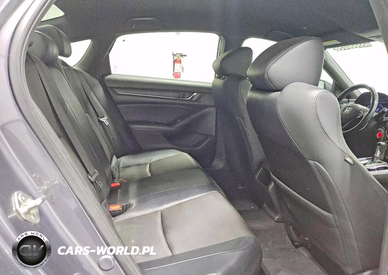 2018 Honda Accord Sport VIN:1HGCV1F37JA263668 - 10