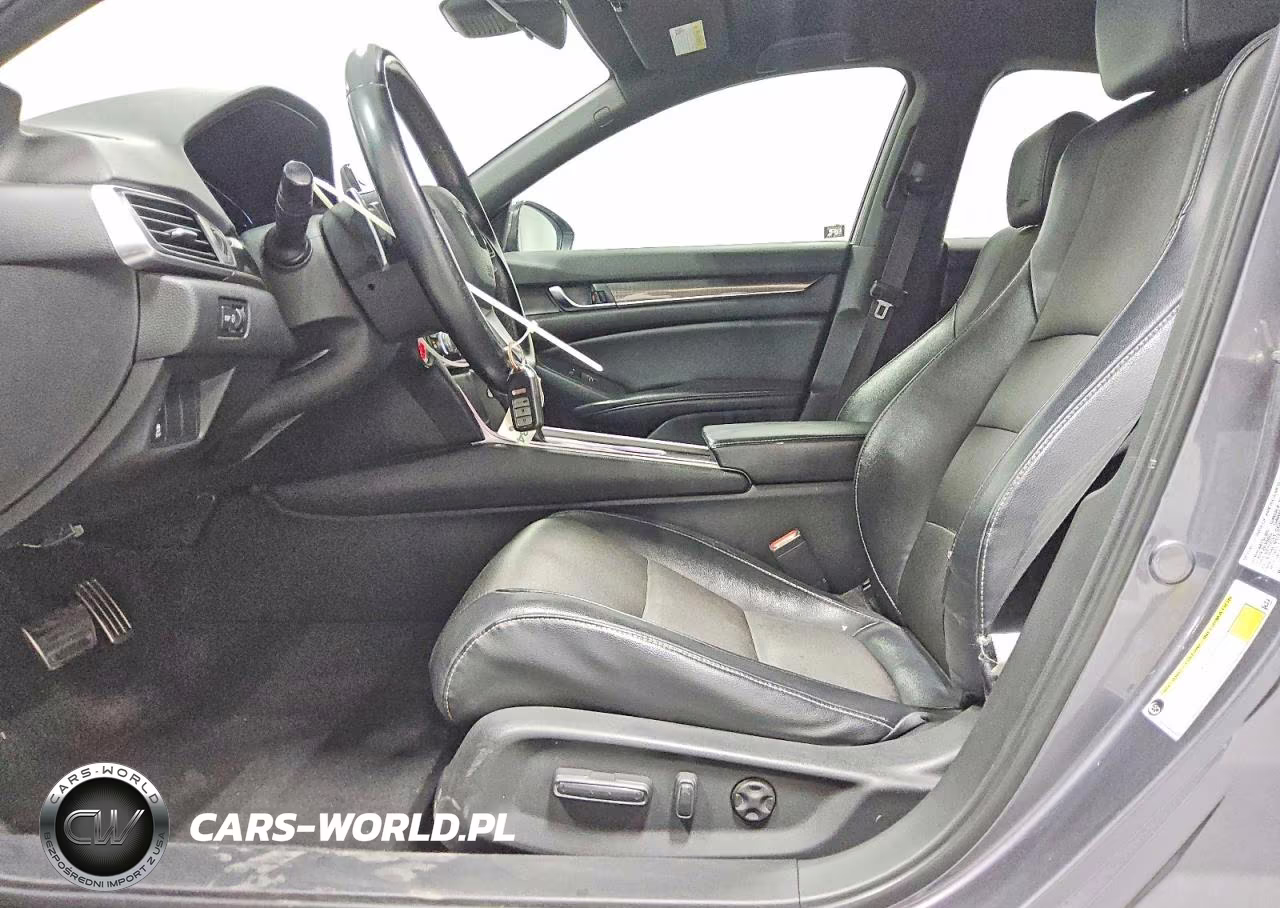 2018 Honda Accord Sport VIN:1HGCV1F37JA263668 - 7