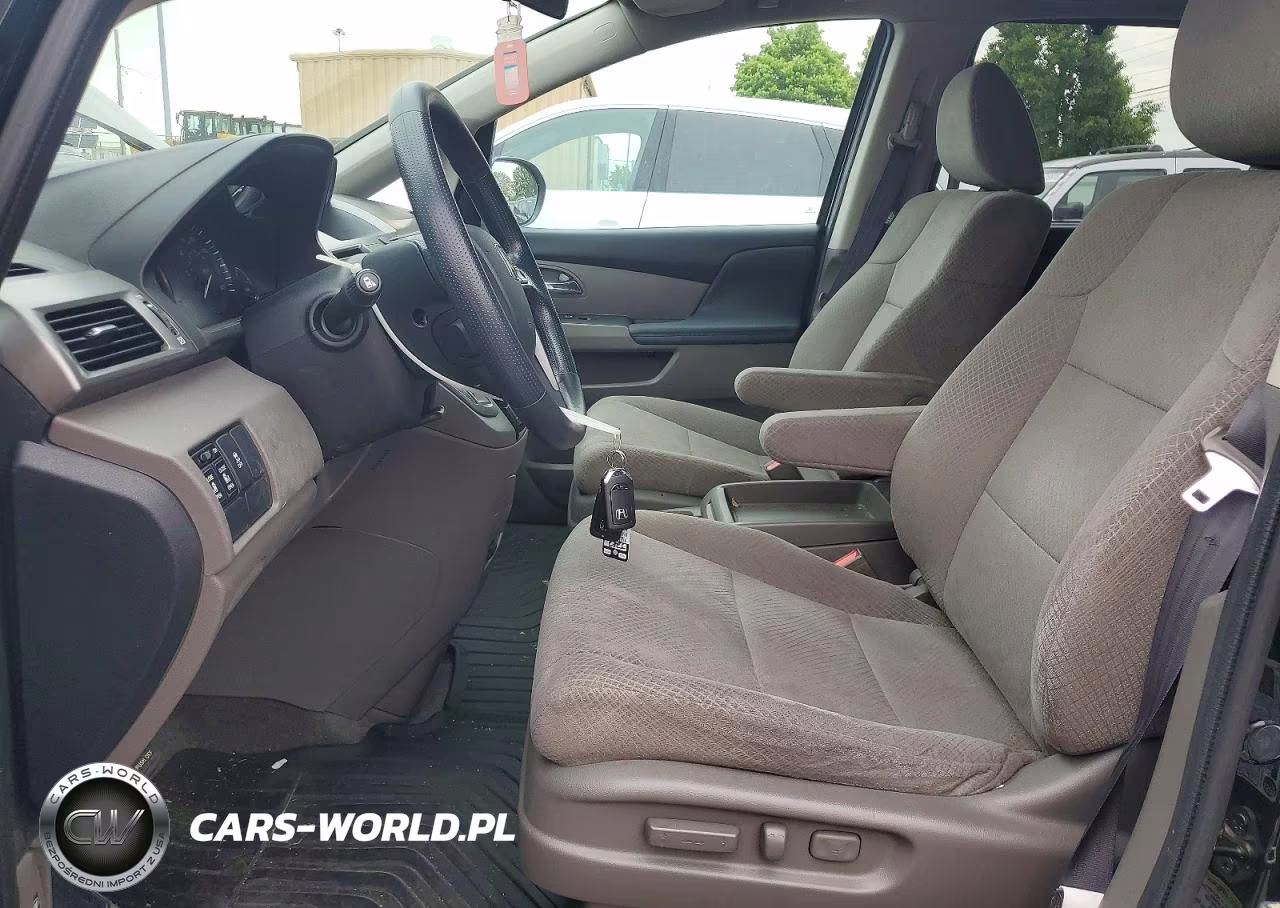 2016 Honda Odyssey Se VIN:5FNRL5H34GB116825 - 7