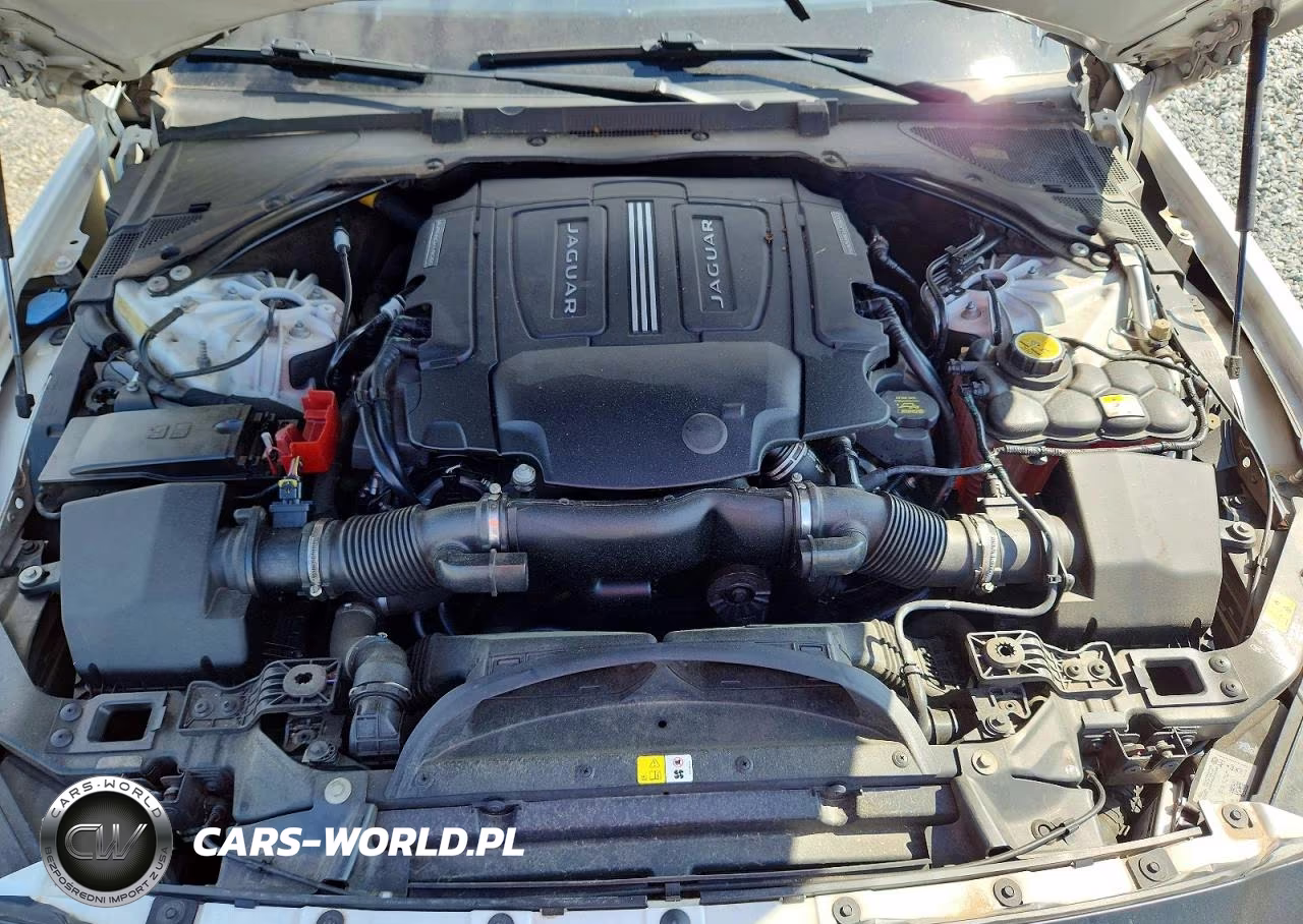 2019 Jaguar Xe S VIN:SAJAG4FV7KCP47415 - 11