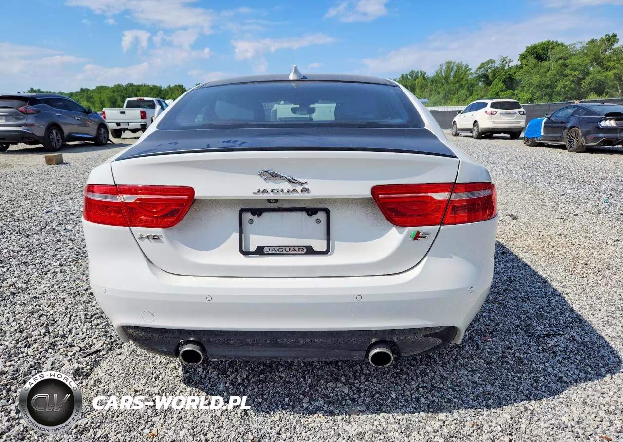 2019 Jaguar Xe S VIN:SAJAG4FV7KCP47415 - 6