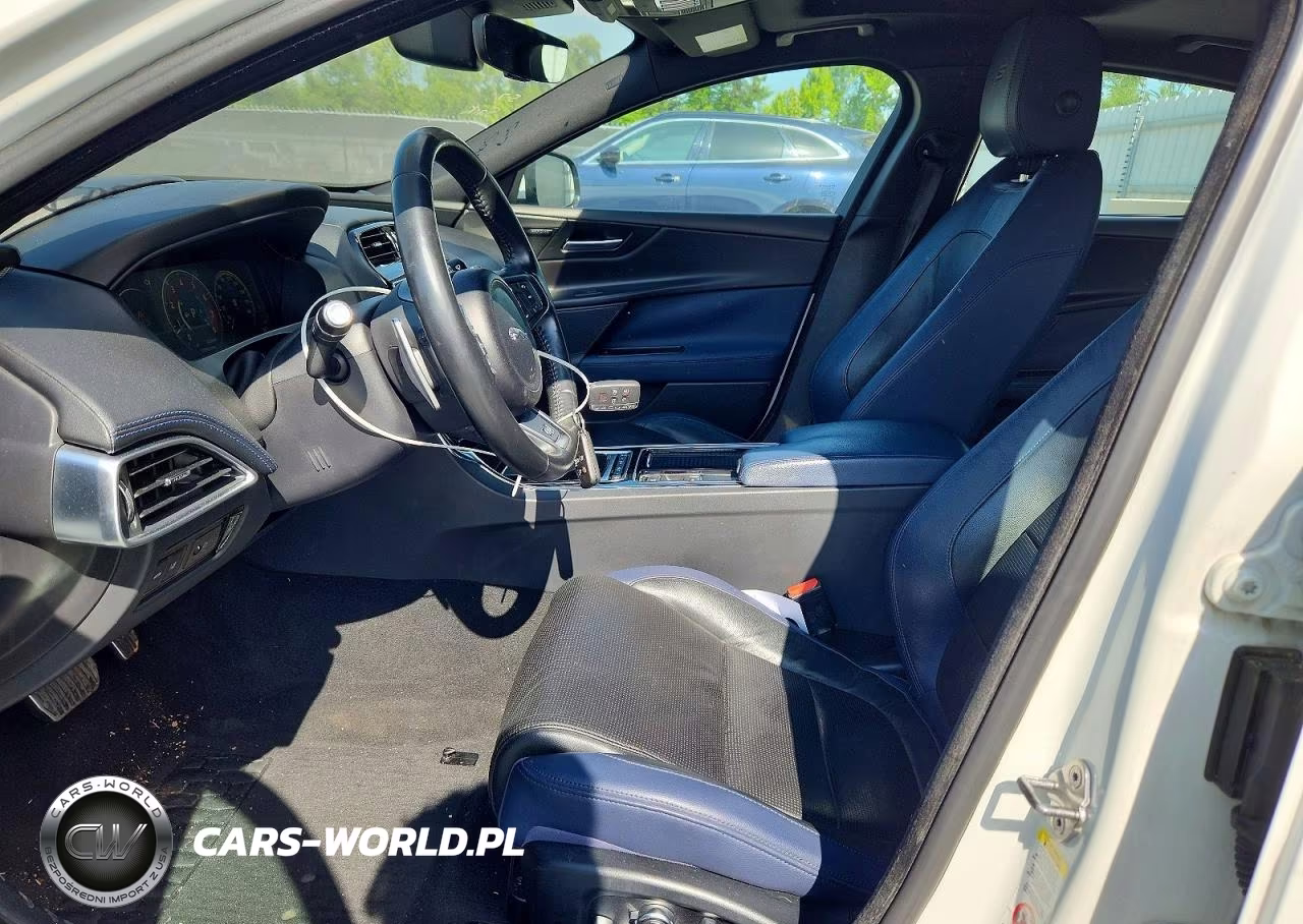 2019 Jaguar Xe S VIN:SAJAG4FV7KCP47415 - 7