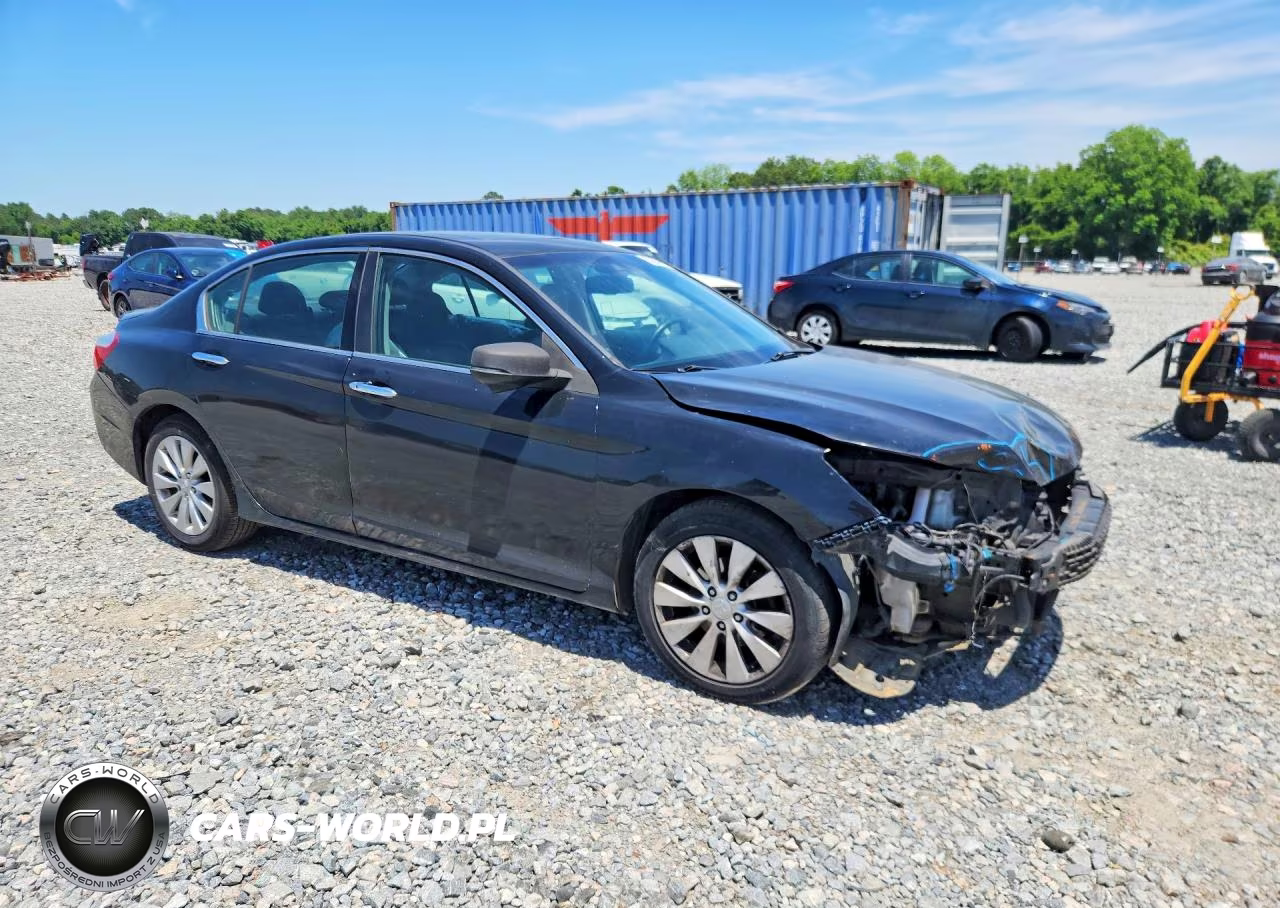 2013 Honda Accord Touring VIN:1HGCR3F97DA038241 - 4