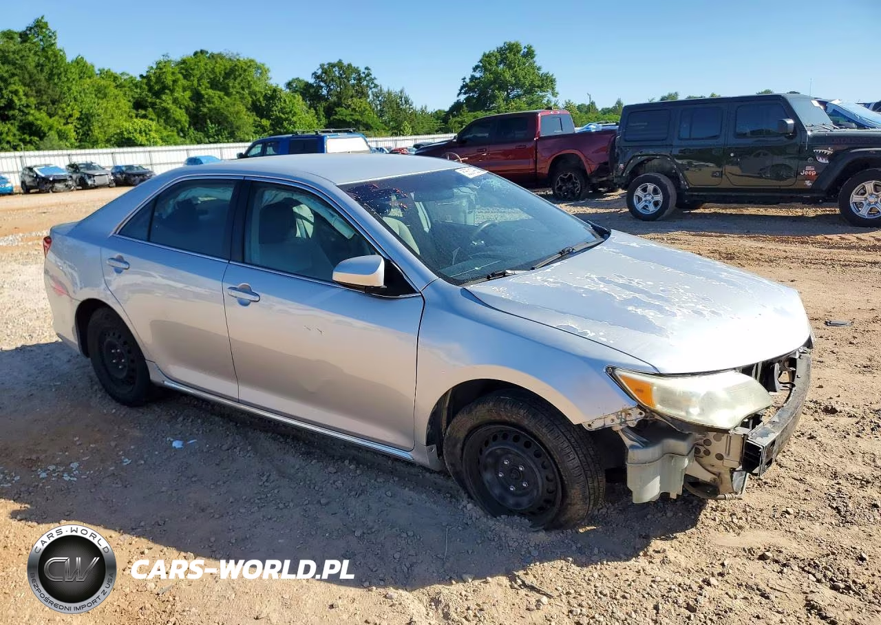 2014 Toyota Camry Le VIN:4T1BF1FK6EU359452 - 4