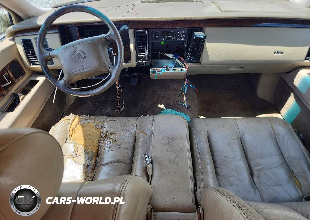1996 Cadillac Fleetwood Base VIN:1G6DW52P8TR702447 - 8