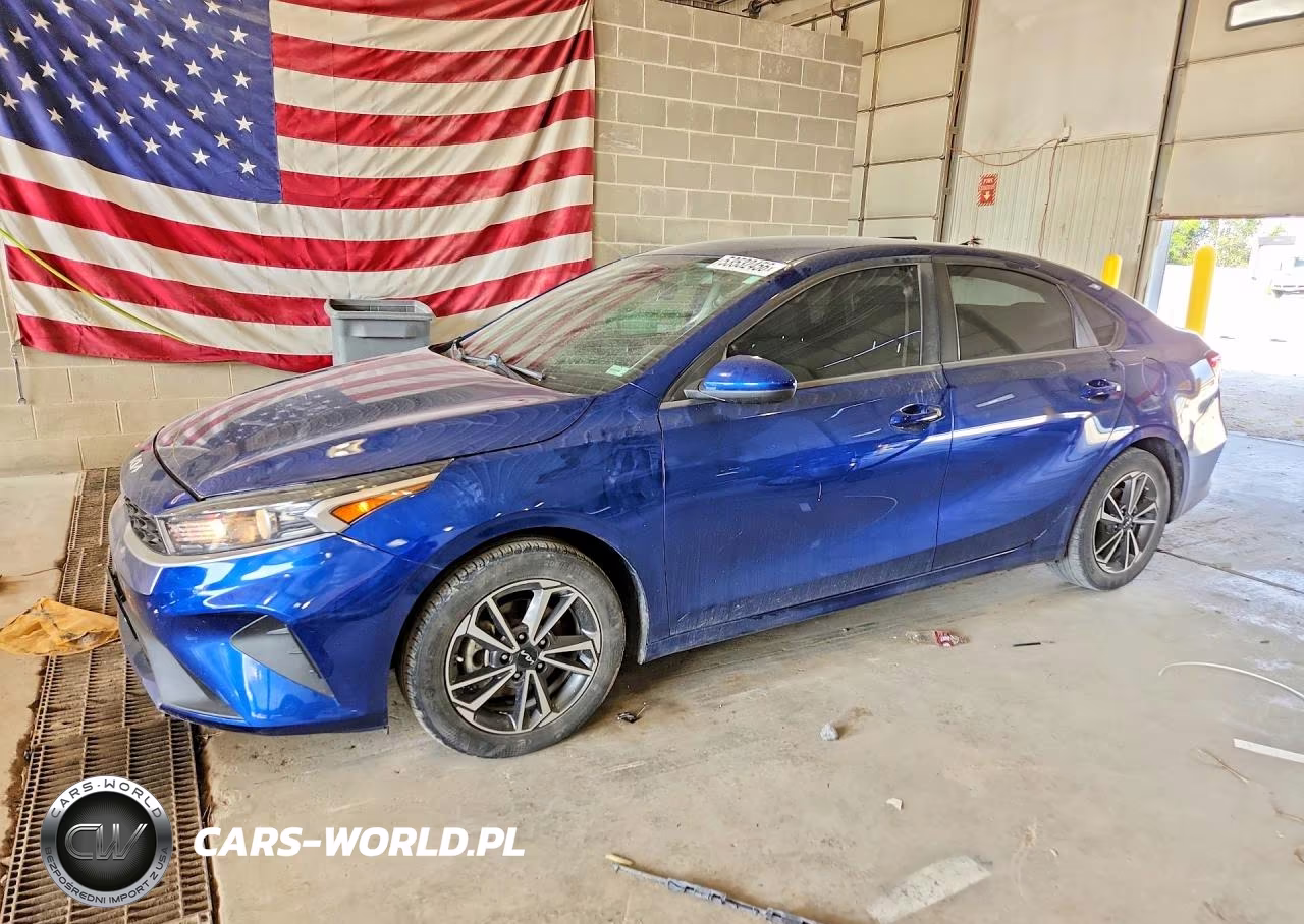 2022 Kia Forte Lxs – zdjęcie 1 z 12