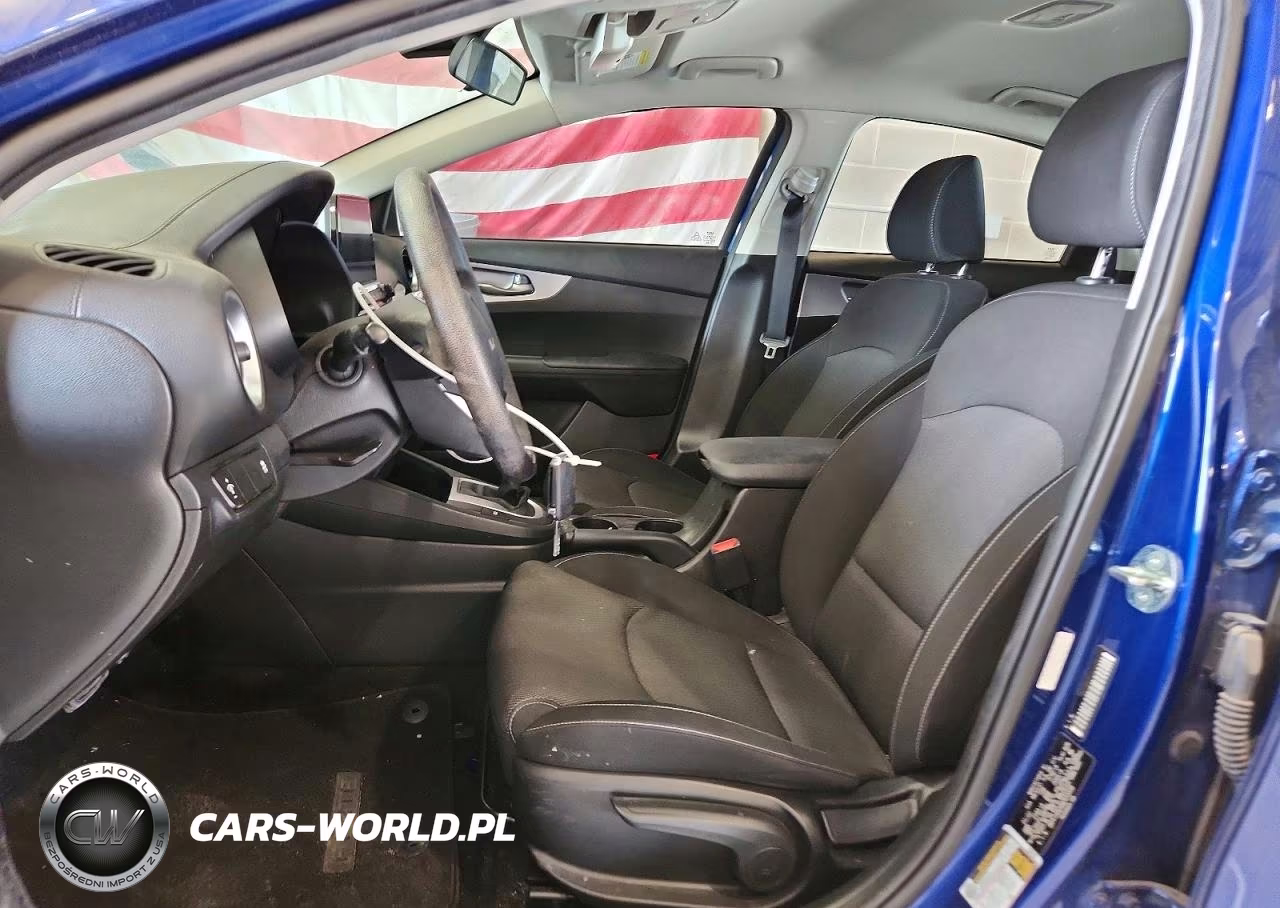 2022 Kia Forte Lxs VIN:3KPF24AD4NE453338 - 7