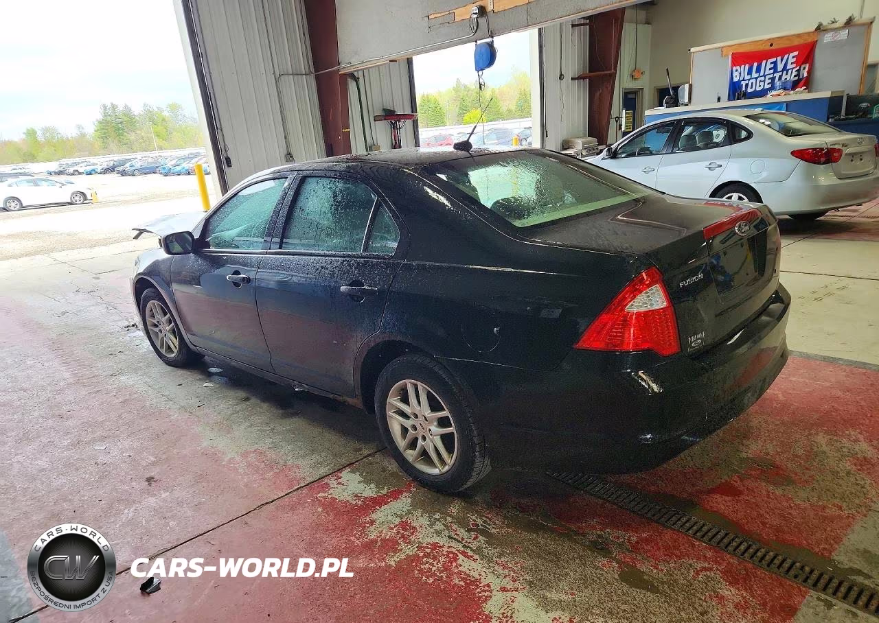 2012 Ford Fusion S VIN:3FAHP0GA8CR300019 - 2