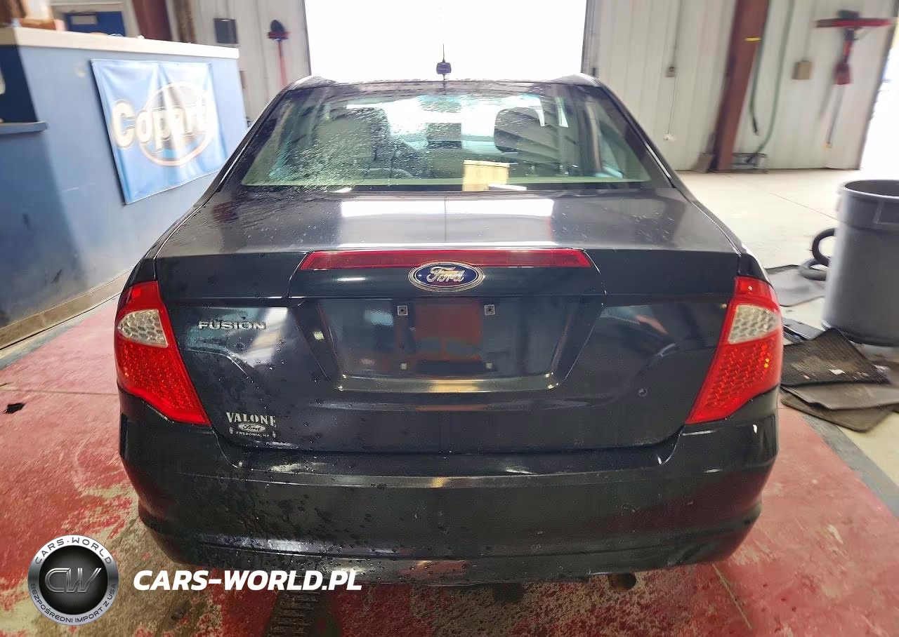 2012 Ford Fusion S VIN:3FAHP0GA8CR300019 - 6
