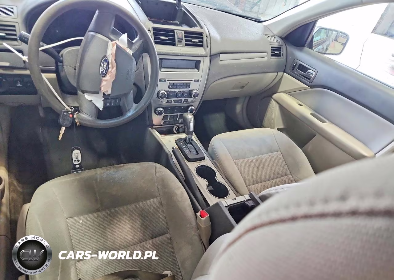 2012 Ford Fusion S VIN:3FAHP0GA8CR300019 - 8