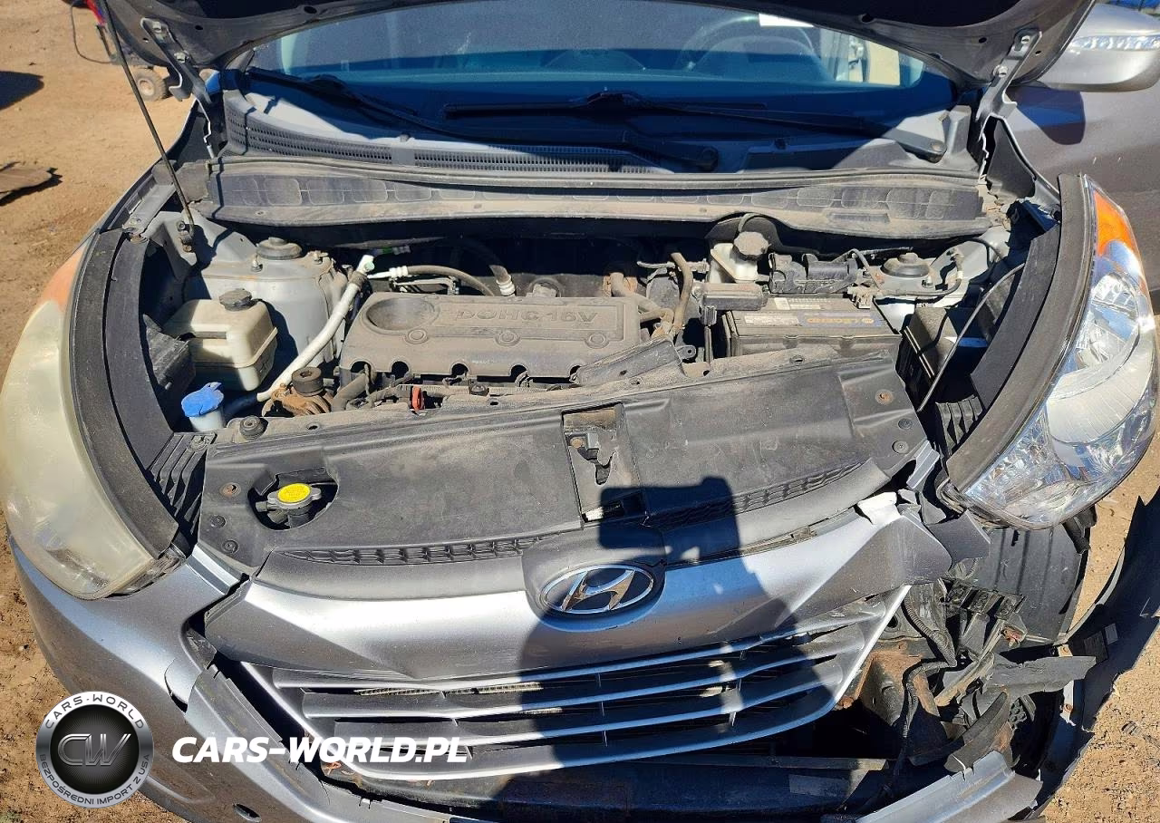 2012 Hyundai Tucson Gls VIN:KM8JUCAC2CU529462 - 11
