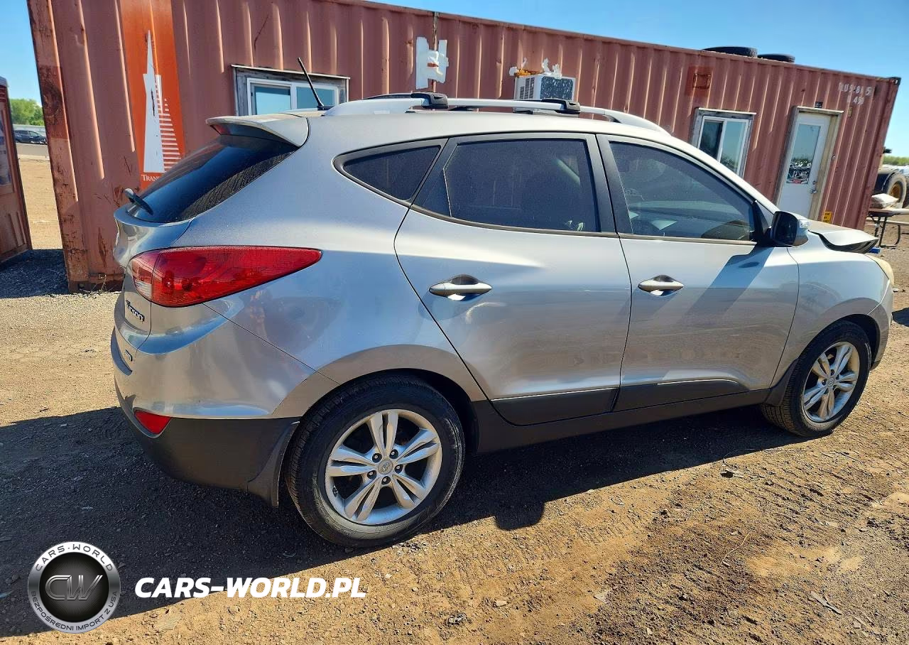 2012 Hyundai Tucson Gls VIN:KM8JUCAC2CU529462 - 3