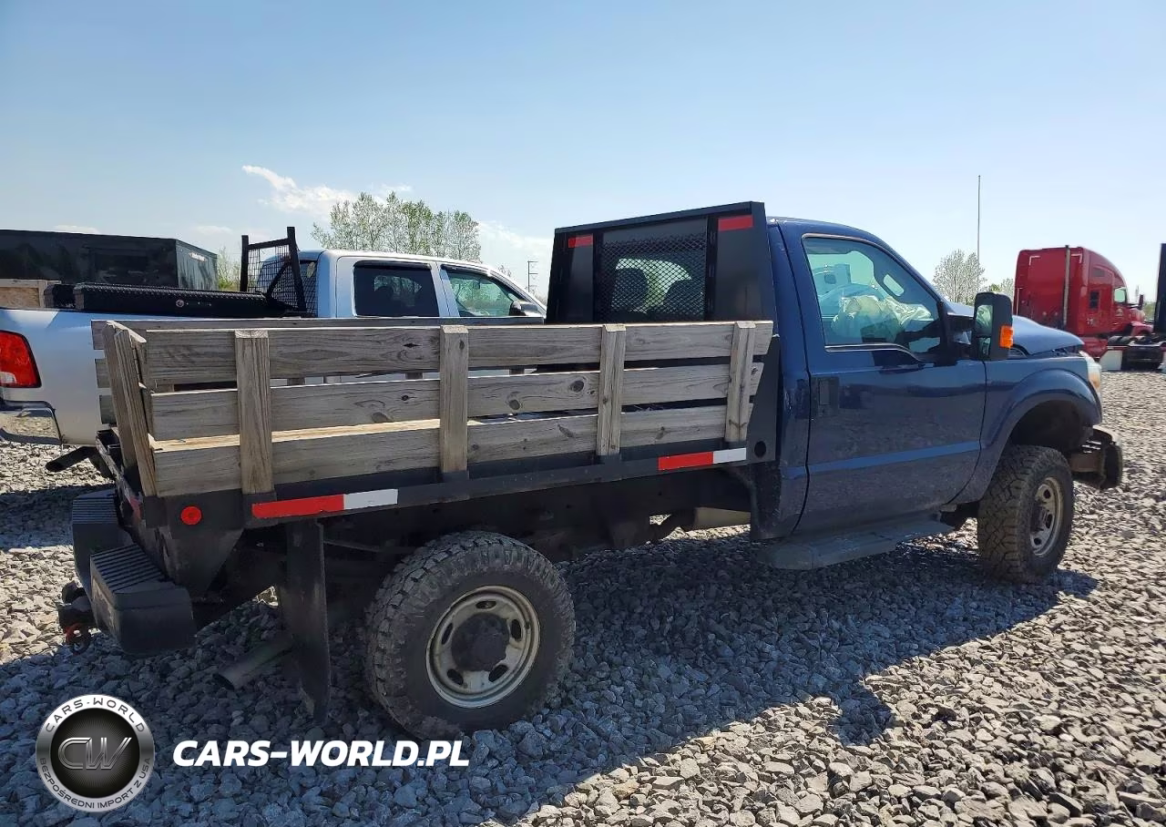 2012 Ford F350 Super Duty VIN:1FTRF3B68CEA17015 - 4