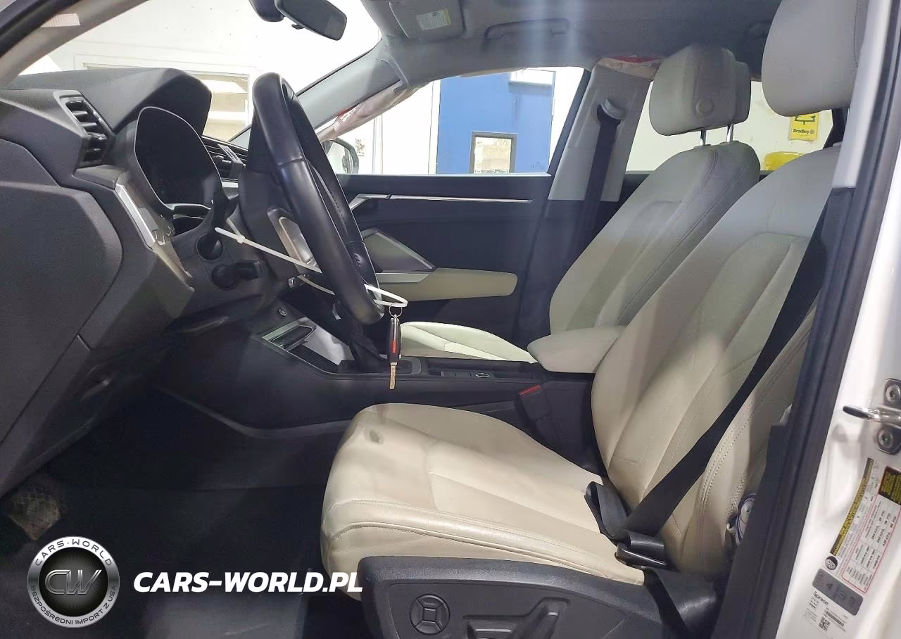 2019 Audi Q3 Premium VIN:WA1AECF37K1076623 - 7
