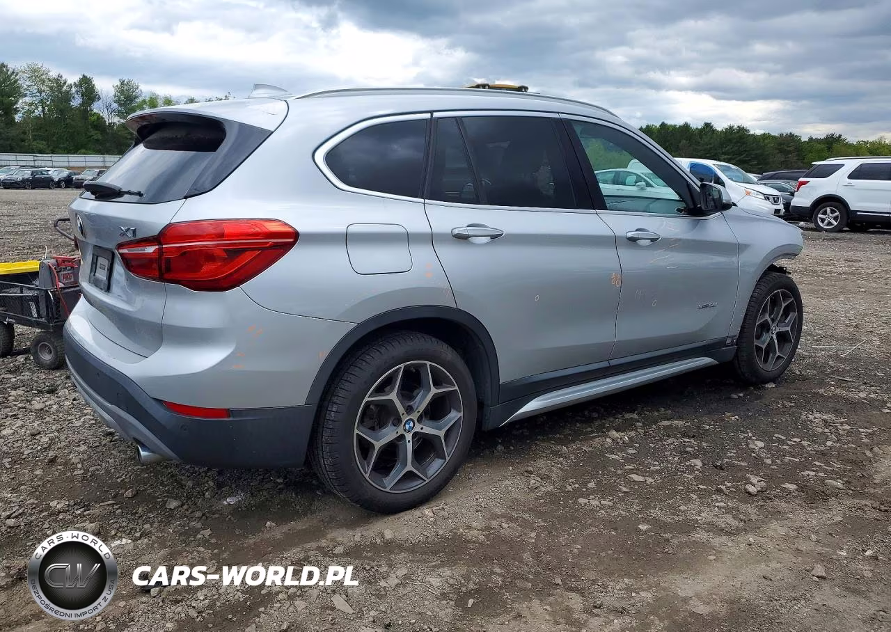 2017 BMW X1 Sdrive28I VIN:WBXHU7C39H5H37787 - 3