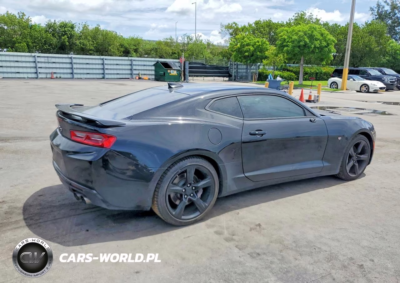 2018 Chevrolet Camaro Ss VIN:1G1FH1R7XJ0154332 - 3