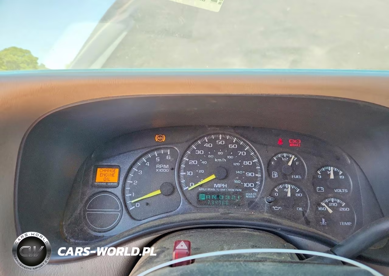 2000 Chevrolet Tahoe K1500 VIN:1GNEK13T7YJ168453 - 9