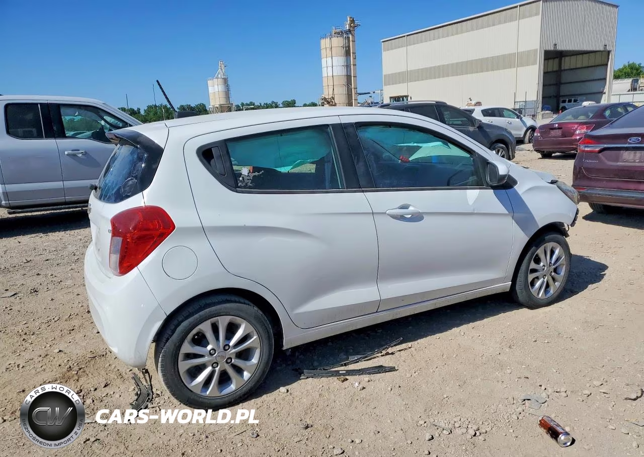 2020 Chevrolet Spark 1Lt VIN:KL8CD6SA3LC431034 - 3