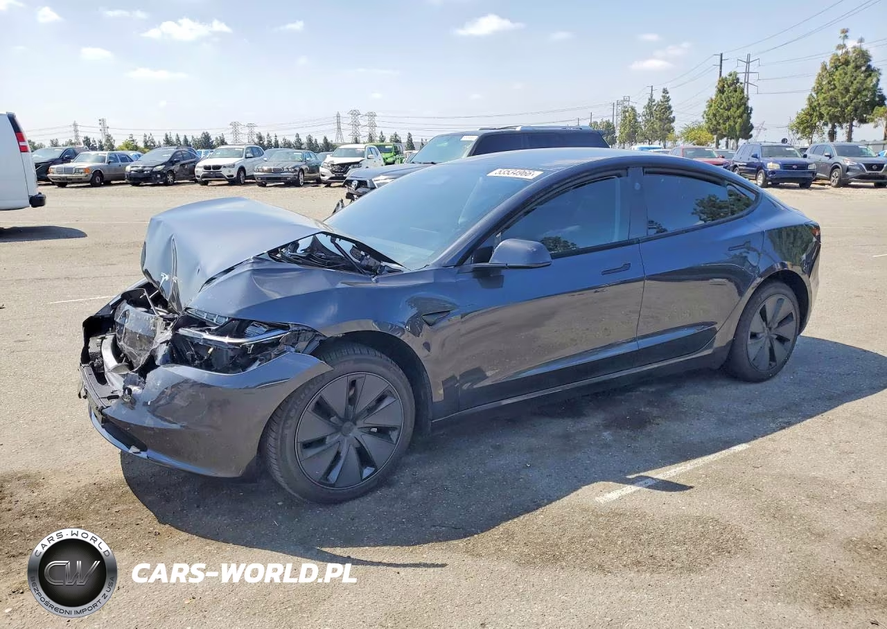 2025 Tesla Model 3 – zdjęcie 1 z 12