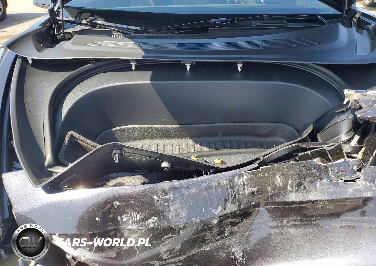 2025 Tesla Model 3 VIN:5YJ3E1EA0SF082578 - 11