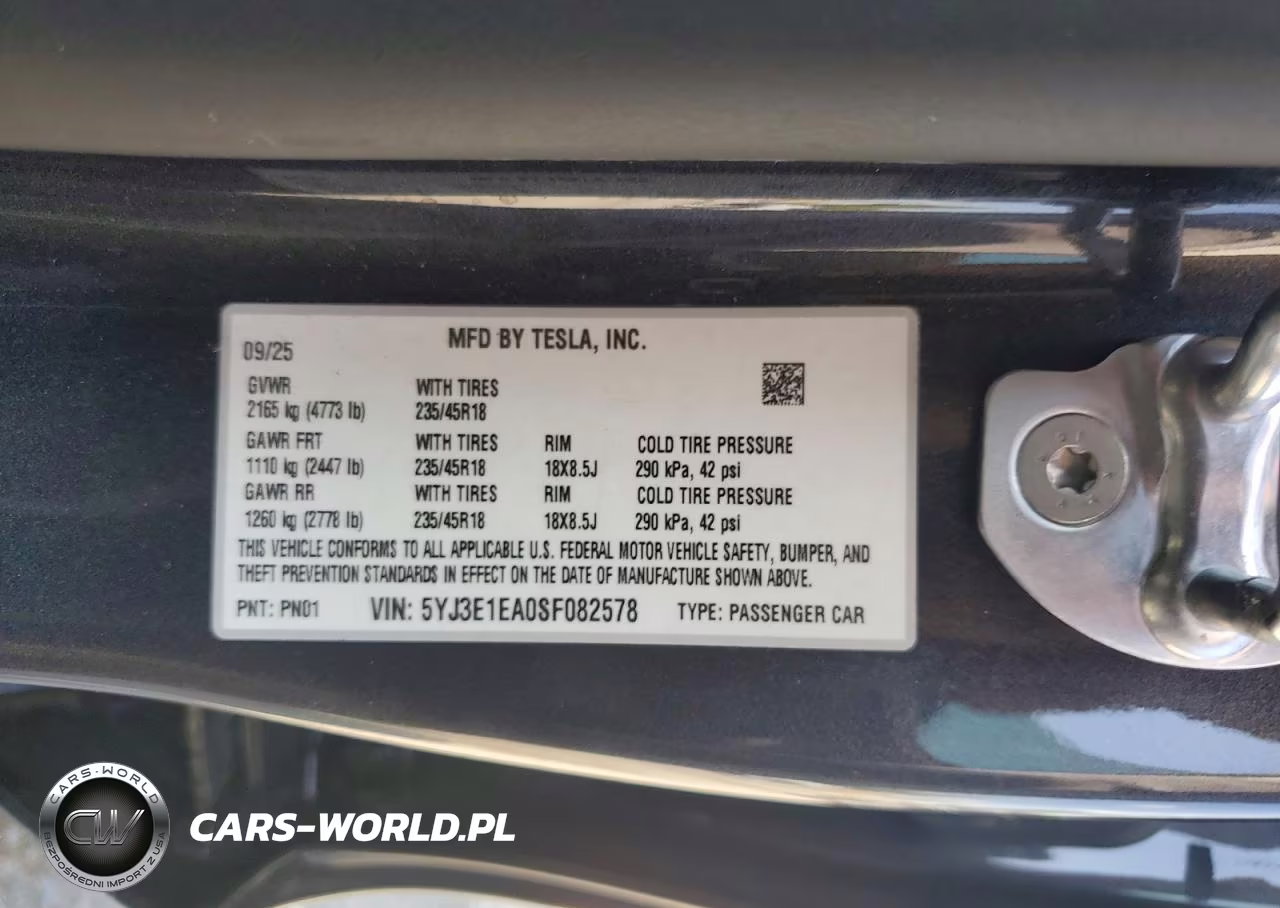 2025 Tesla Model 3 VIN:5YJ3E1EA0SF082578 - 12
