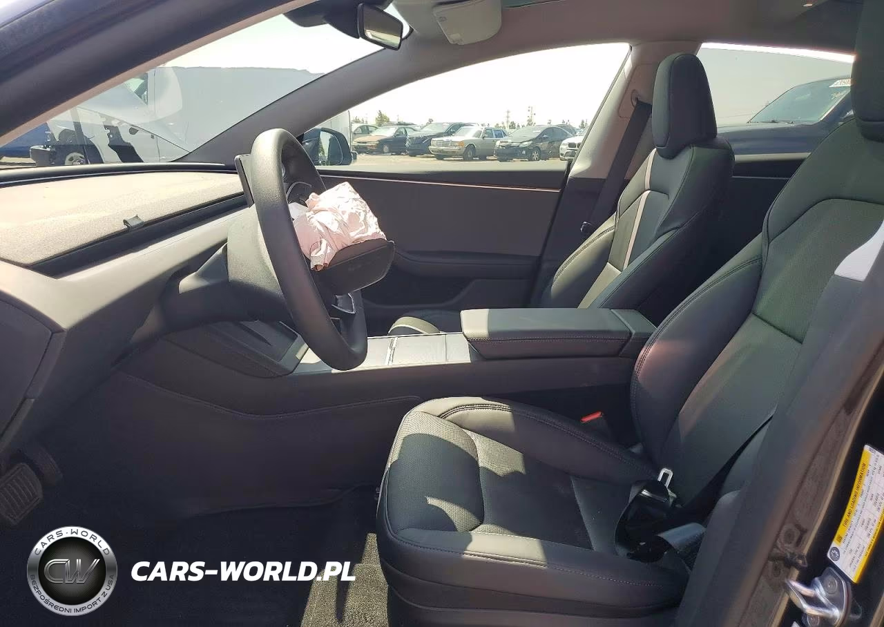 2025 Tesla Model 3 VIN:5YJ3E1EA0SF082578 - 7