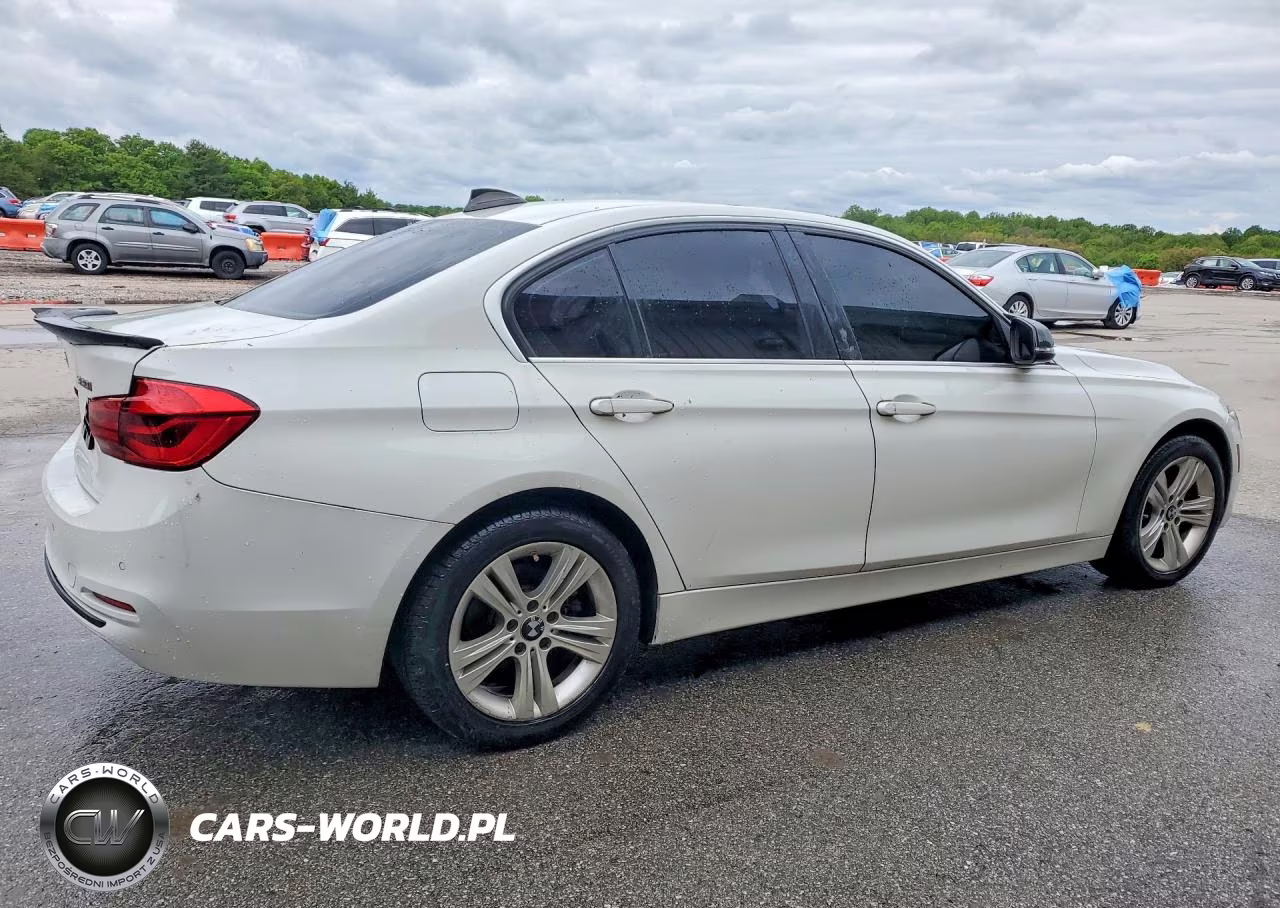 2017 BMW 330 Xi VIN:WBA8D9G35HNU61721 - 3