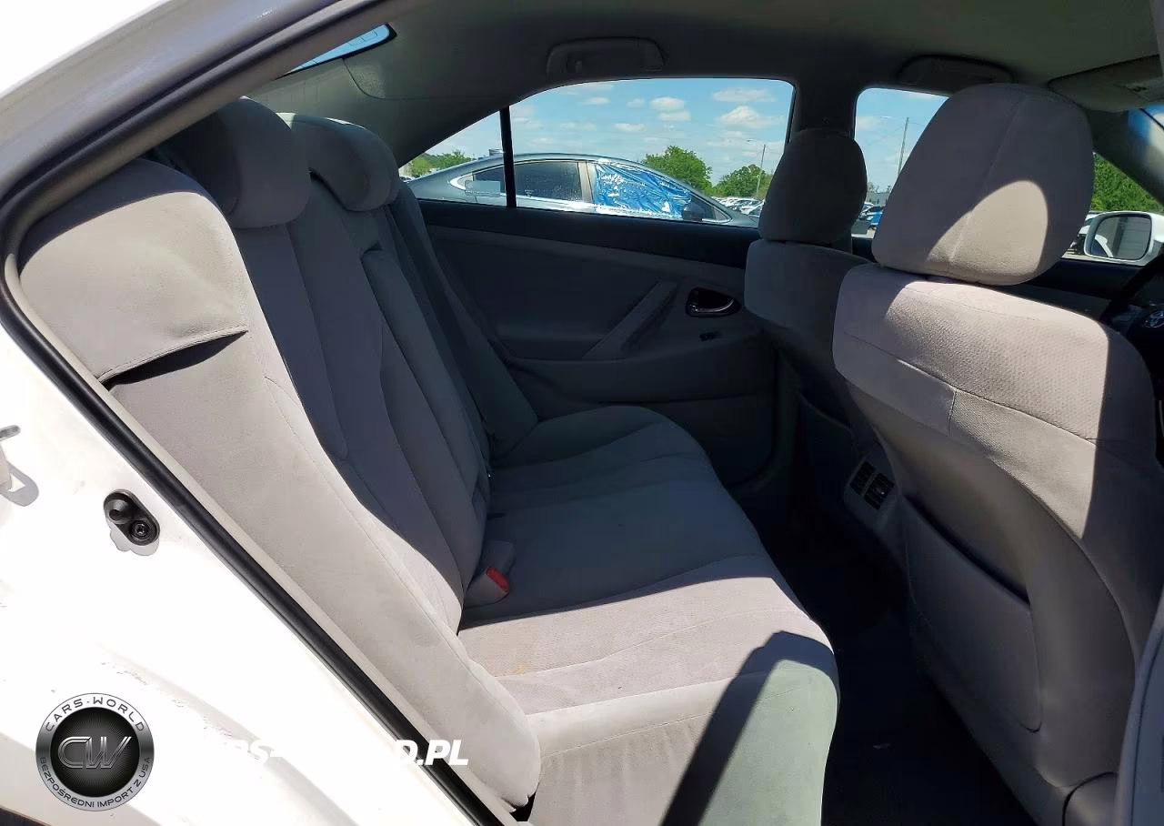 2011 Toyota Camry Hybrid VIN:4T1BB3EK5BU126943 - 10