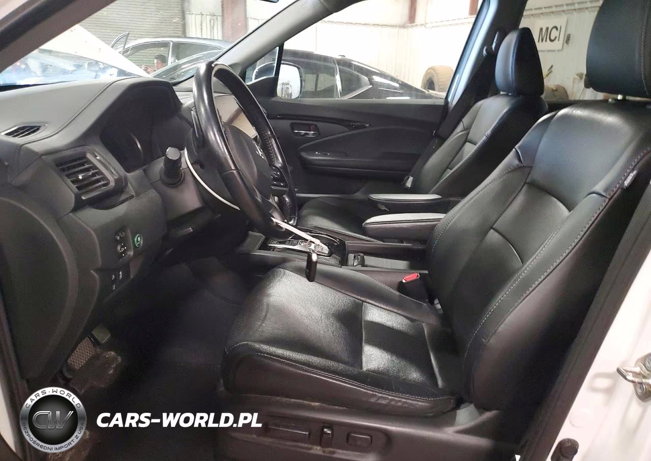 2020 Honda Pilot Elite VIN:5FNYF6H05LB026530 - 7