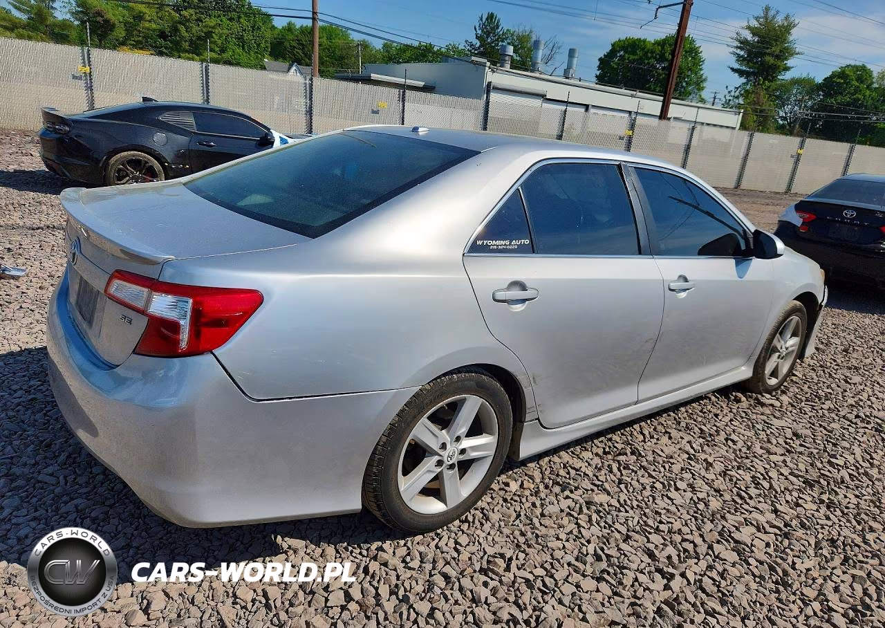 2013 Toyota Camry Se VIN:4T1BF1FK1DU653470 - 3