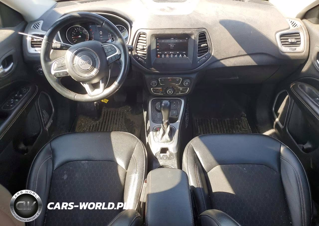 2018 Jeep Compass Latitude VIN:3C4NJDBBXJT185669 - 8