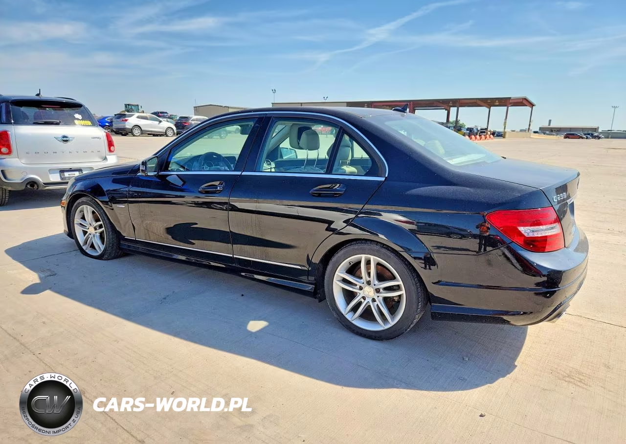 2012 Mercedes-Benz C 250 VIN:WDDGF4HB6CR203295 - 2