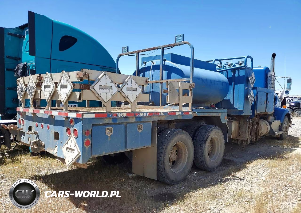 2011 Kenworth Construction T800 VIN:1NKDL40X0BJ295660 - 3