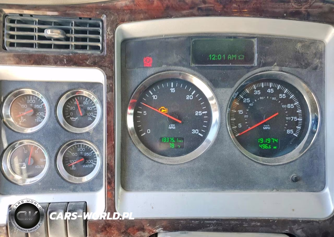 2011 Kenworth Construction T800 VIN:1NKDL40X0BJ295660 - 8