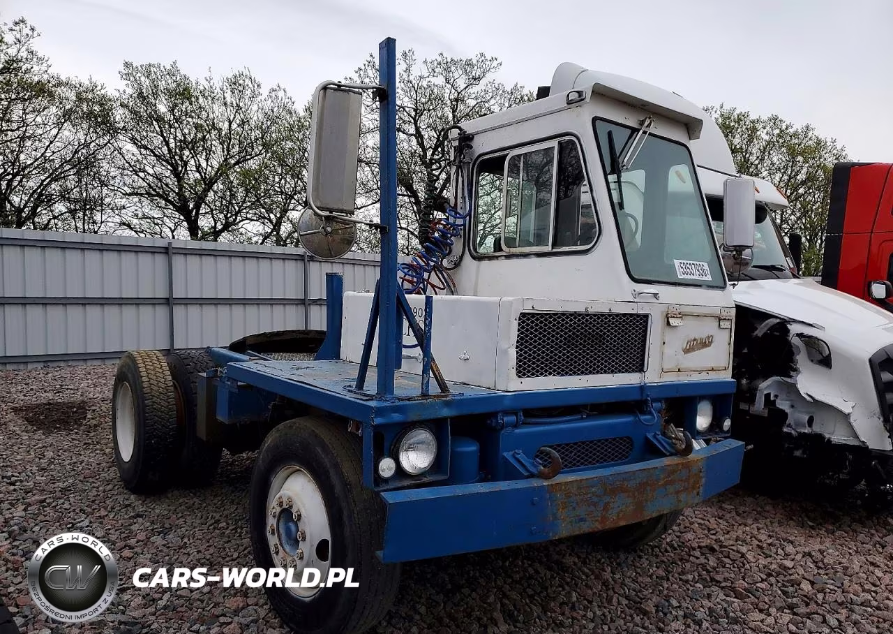 1972 Ottawa Yard Truck