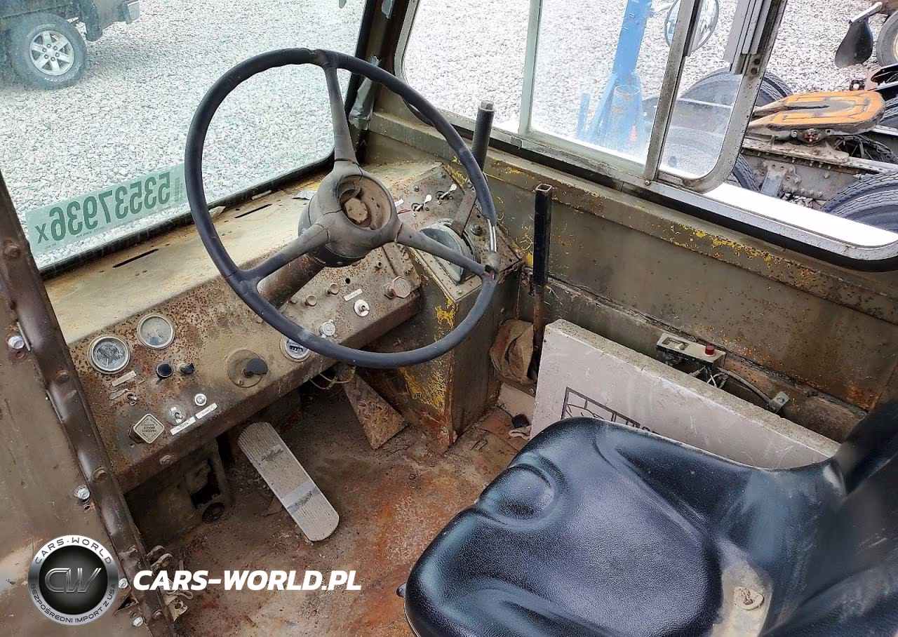 1972 Ottawa Yard Truck VIN:6586 - 5