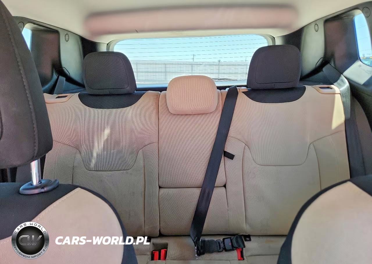 2015 Jeep Renegade Latitude VIN:ZACCJABT5FPC28019 - 10