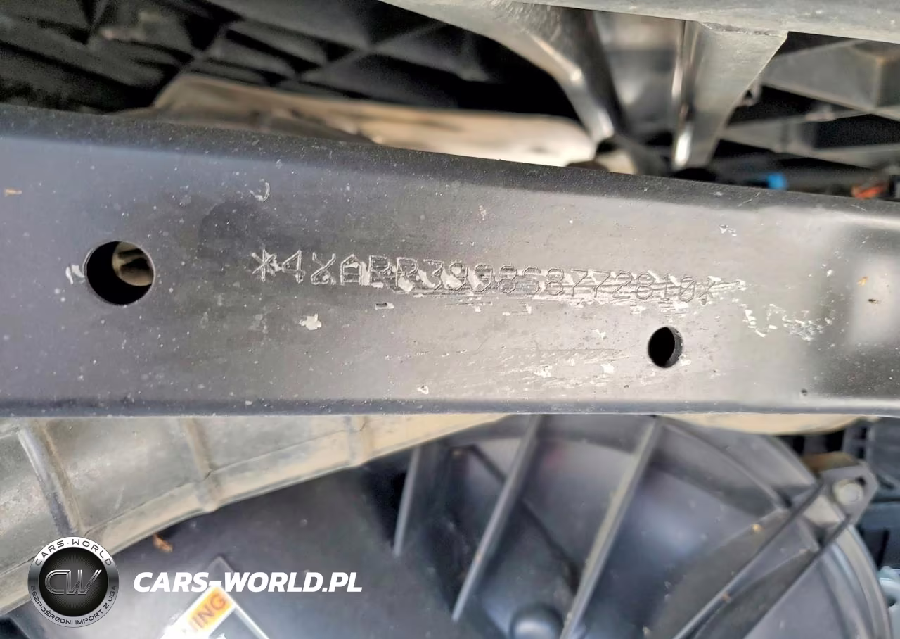2025 Polaris Ranger Utility Vehicle VIN:4XARR3998S8772810 - 10