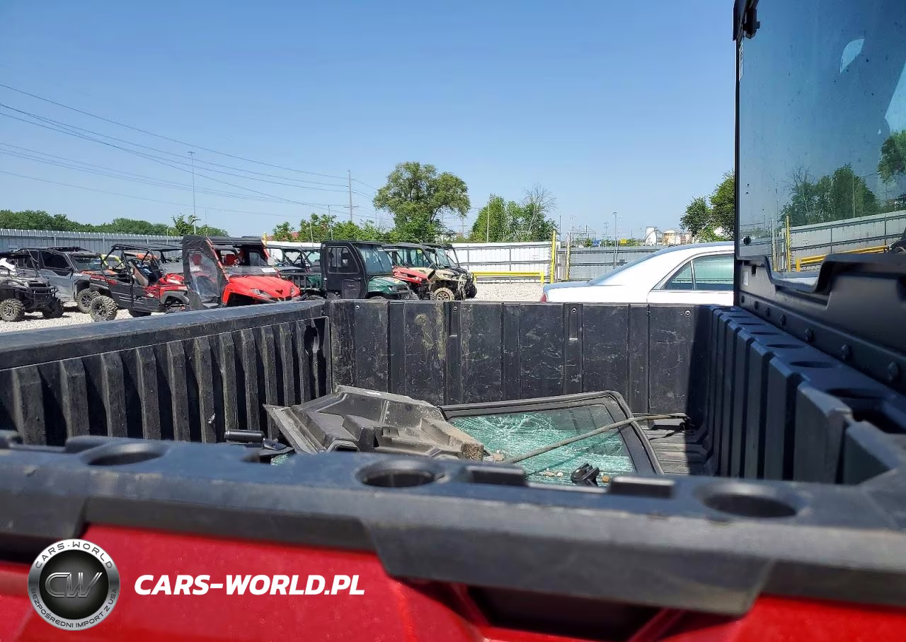 2025 Polaris Ranger Utility Vehicle VIN:4XARR3998S8772810 - 6