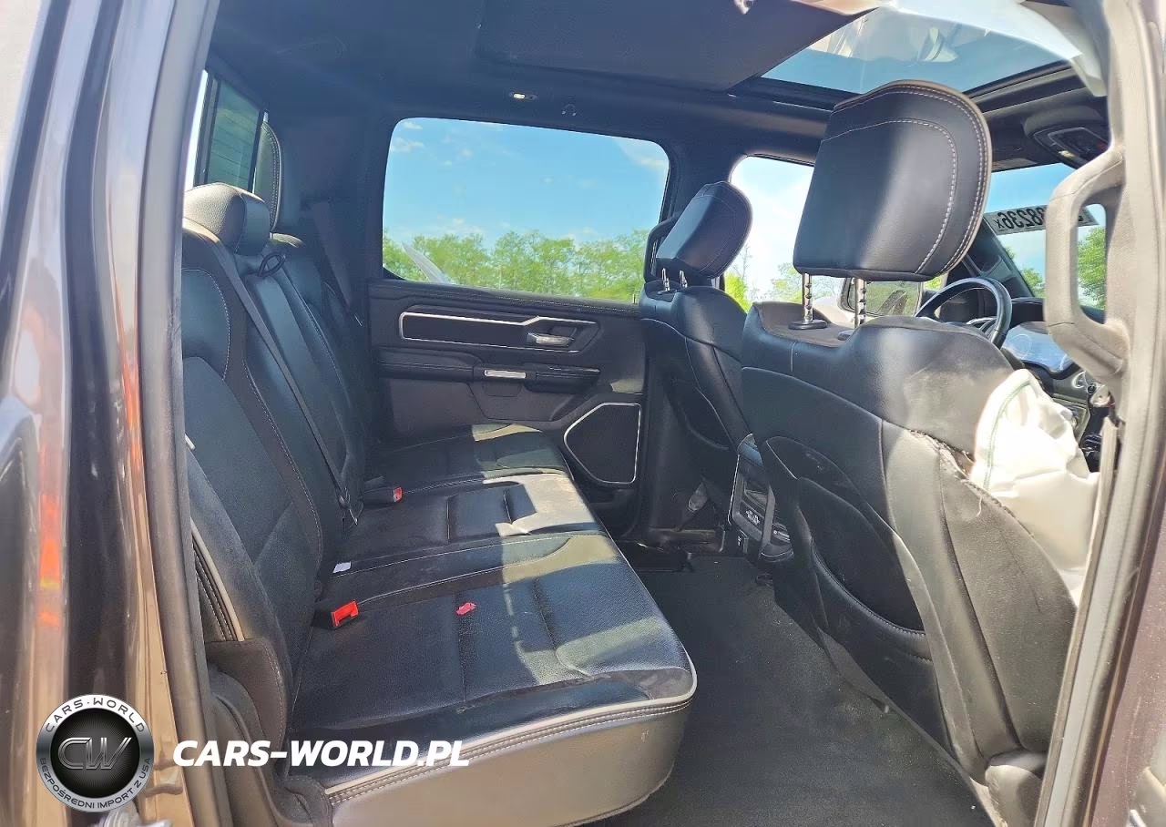 2023 Ram 1500 Laramie VIN:1C6SRFJT3PN635633 - 10
