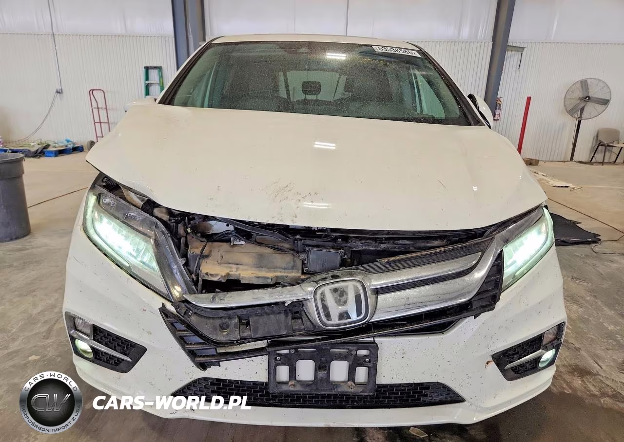 2018 Honda Odyssey Elite VIN:5FNRL6H96JB050053 - 5
