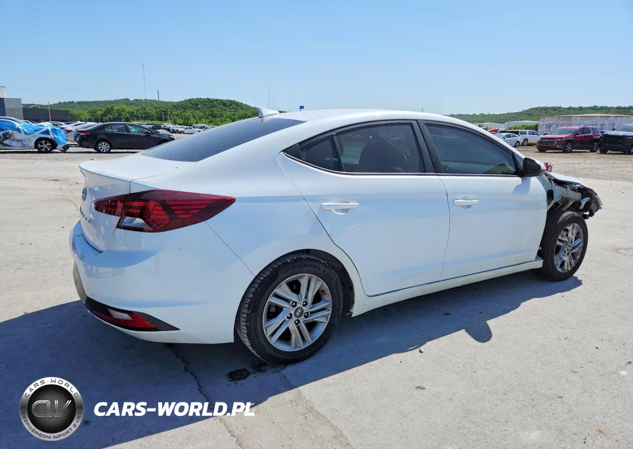 HYUNDAI ELANTRA VIN:5NPD84LF9LH579191 - 3