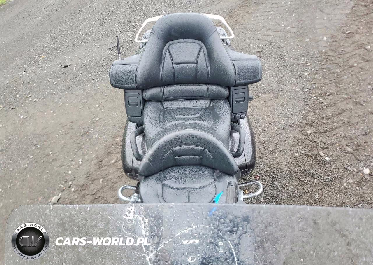 2010 Honda Gl1800 VIN:1HFSC47G4AA903358 - 5